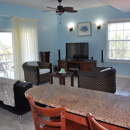 Queen Angel Resort Apartment Providenciales Luaran gambar