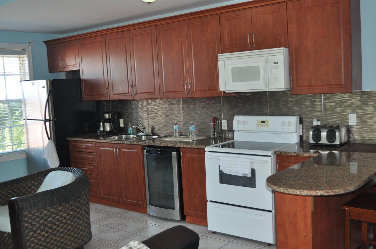 Queen Angel Resort Apartment Providenciales Luaran gambar